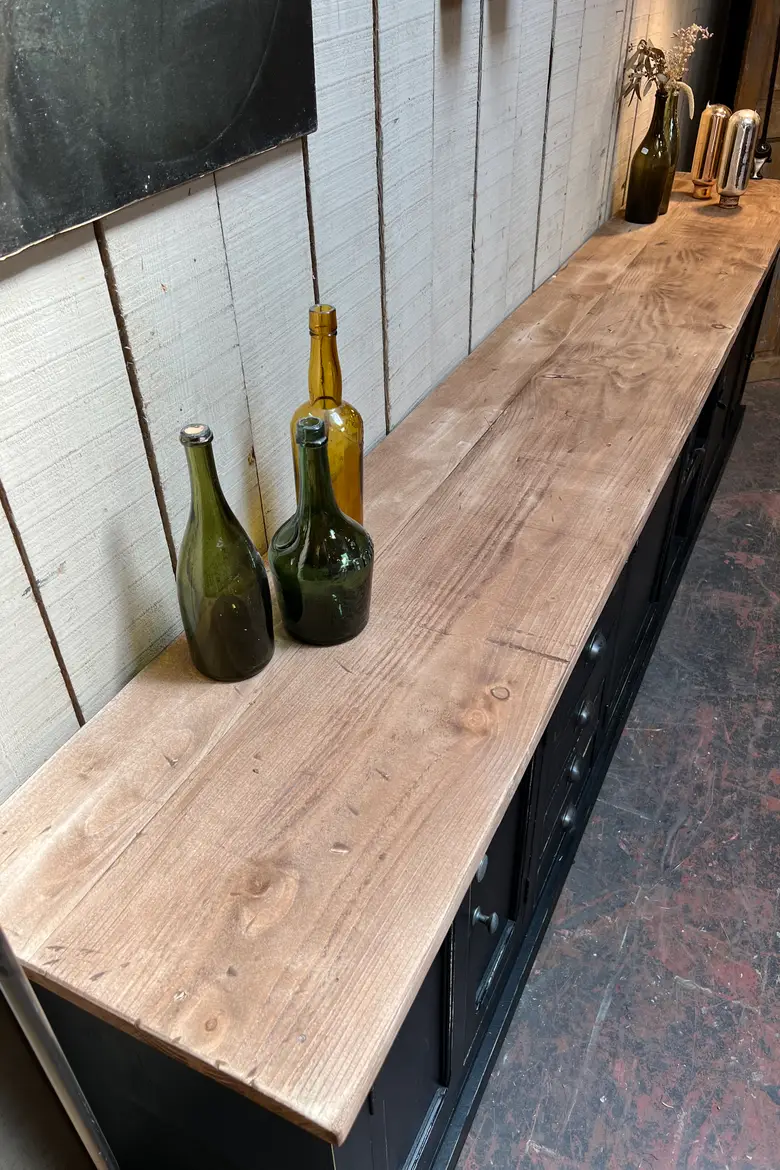 Grand meuble d’atelier en bois