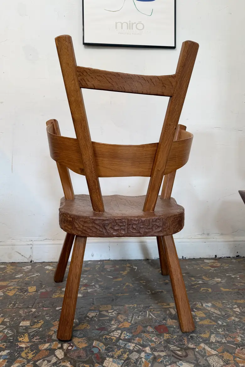 Fauteuil brutaliste en orme et chêne – années 50