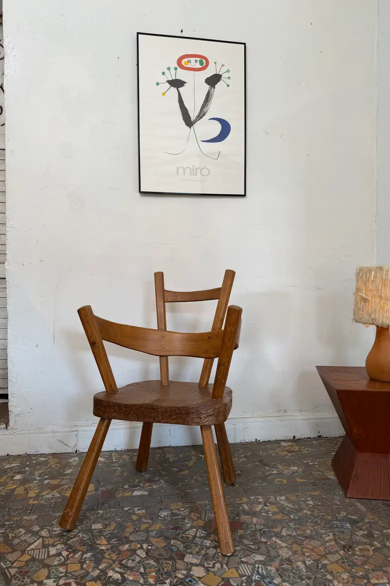 Fauteuil brutaliste en orme et chêne – années 50