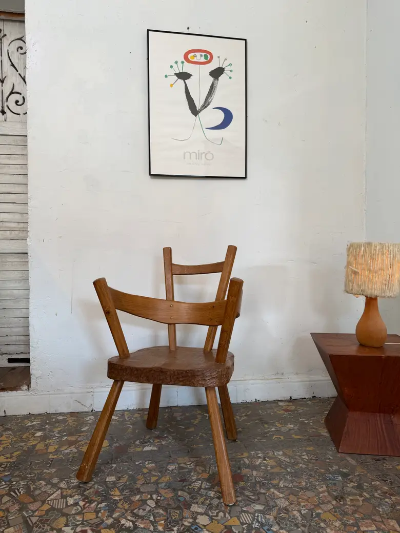 Fauteuil brutaliste en orme et chêne – années 50 — Fauteuil brutaliste en orme et chêne – années 50