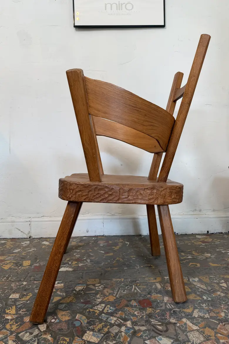 Fauteuil brutaliste en orme et chêne – années 50