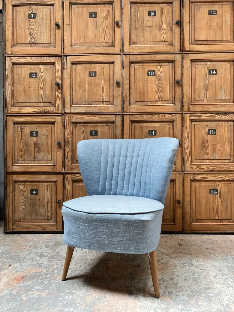 Fauteuil cocktail bleu jean 1950