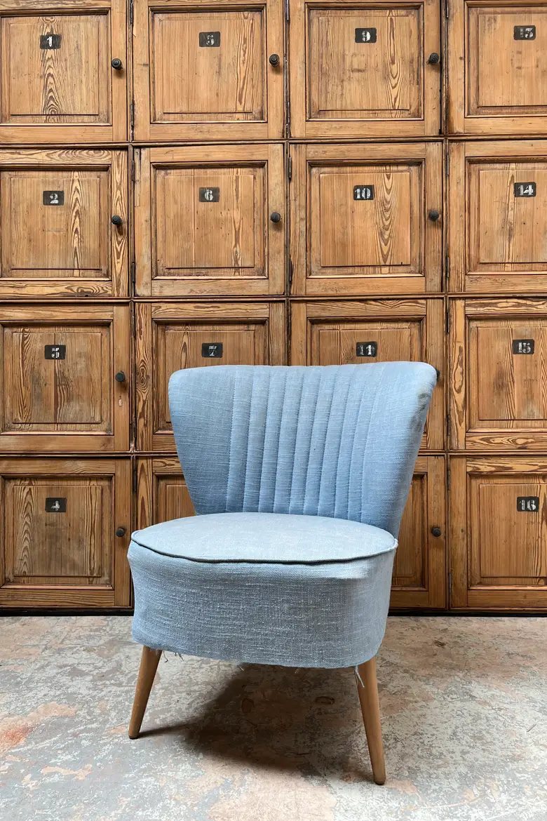 Fauteuil cocktail bleu jean 1950