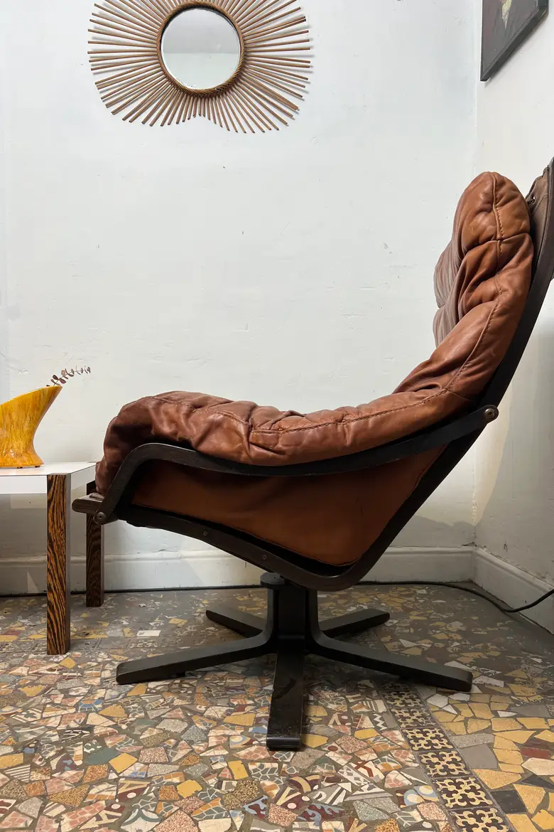 Fauteuil cuir scandinave