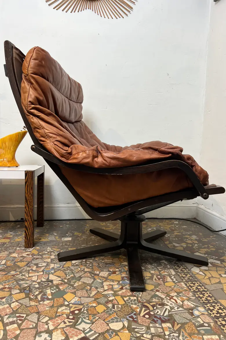 Fauteuil cuir scandinave