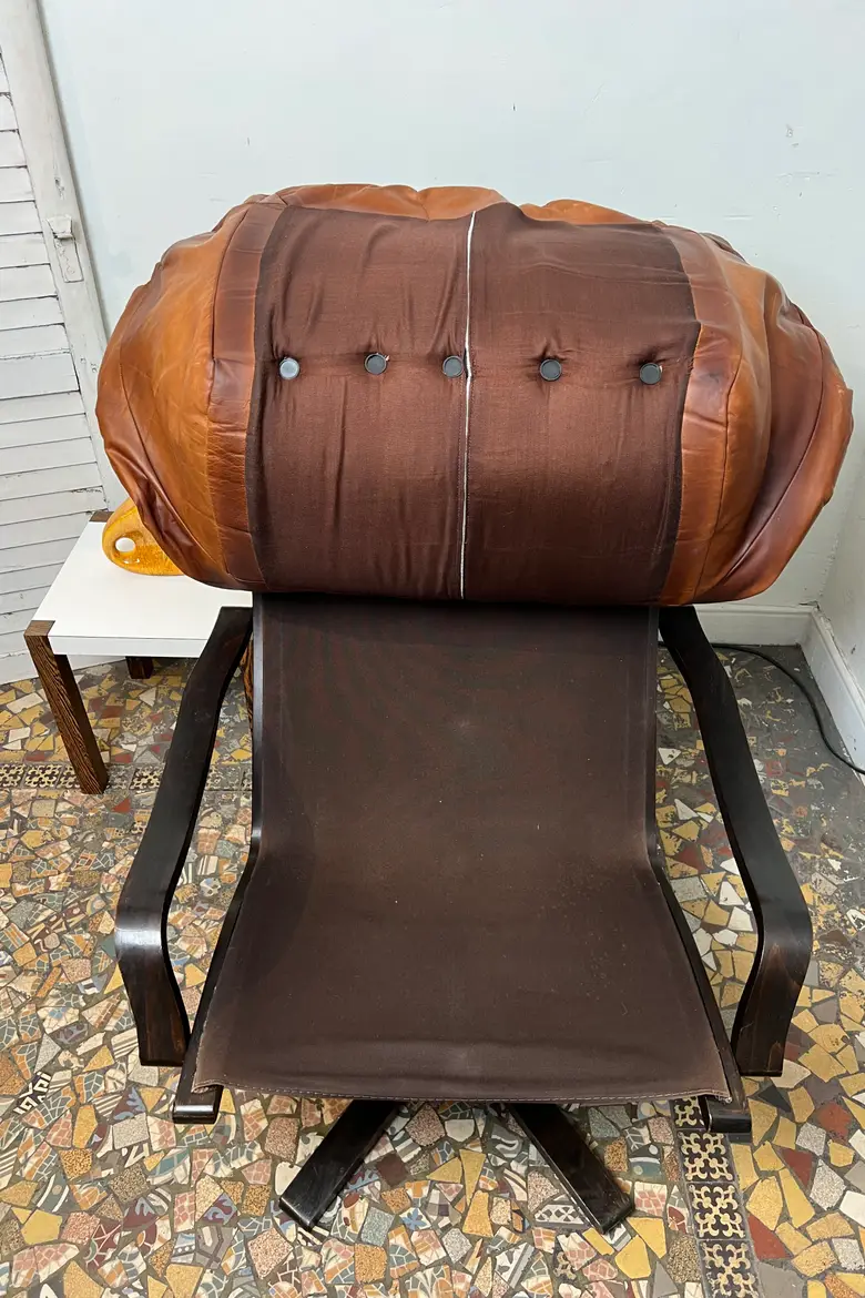 Fauteuil cuir scandinave