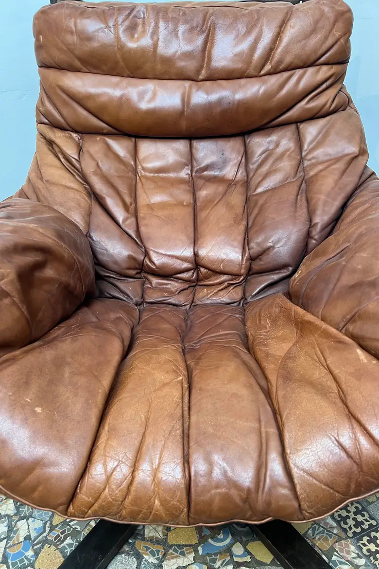 Fauteuil cuir scandinave