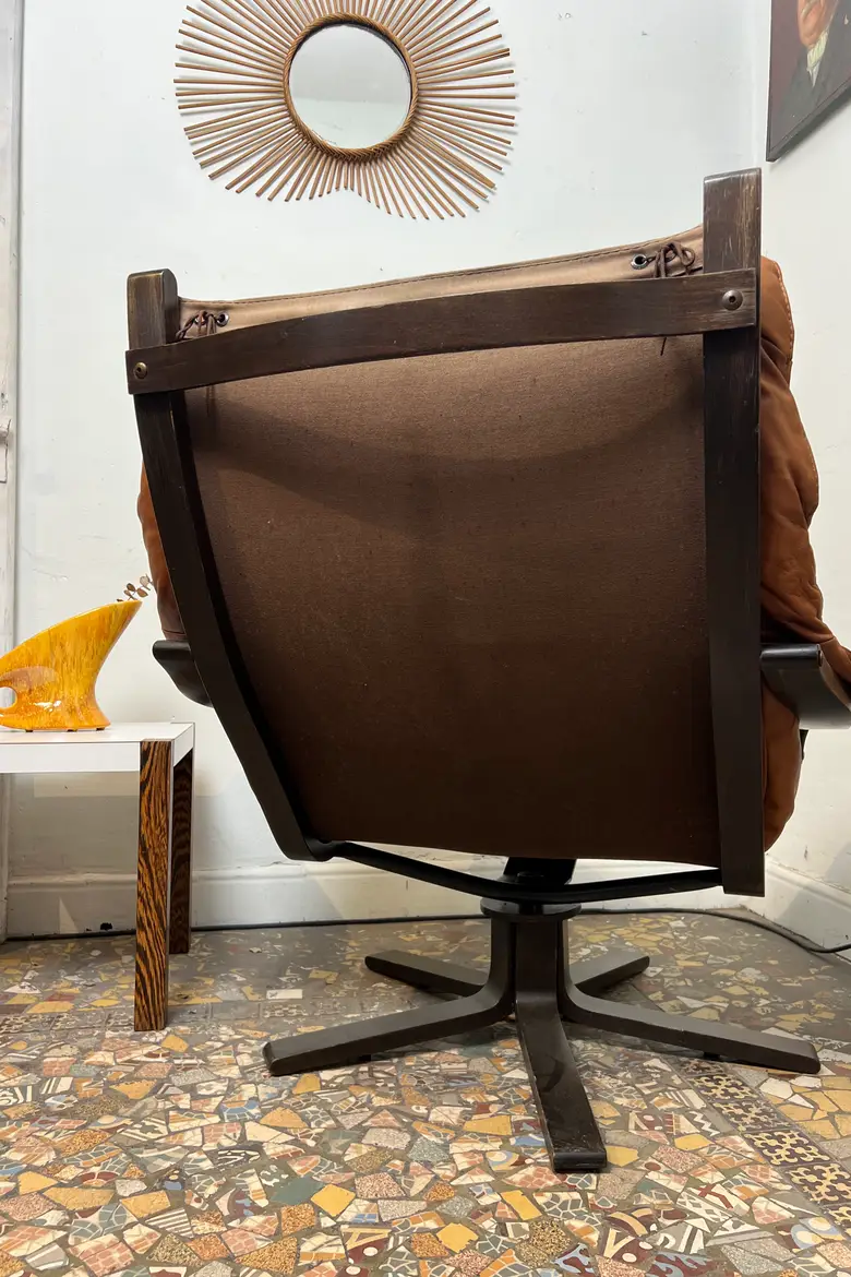 Fauteuil cuir scandinave