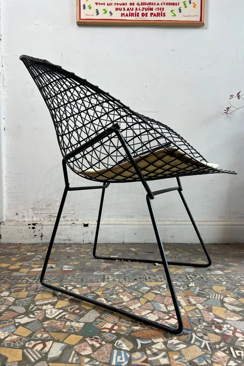 Fauteuil design Harry Bertoïa – modèle Diamond