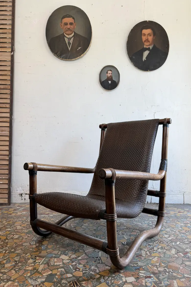 Fauteuil en bambou et cuir tressé – années 70