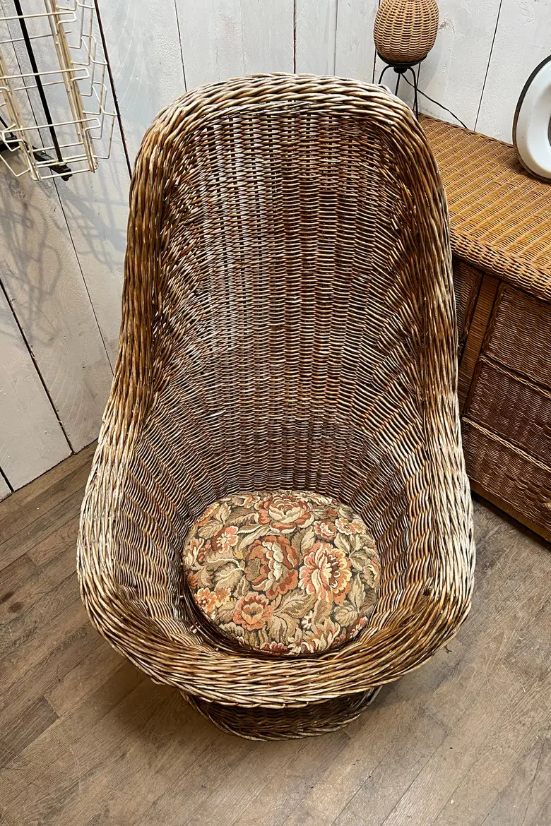 Fauteuil en osier à haut dossier 1970
