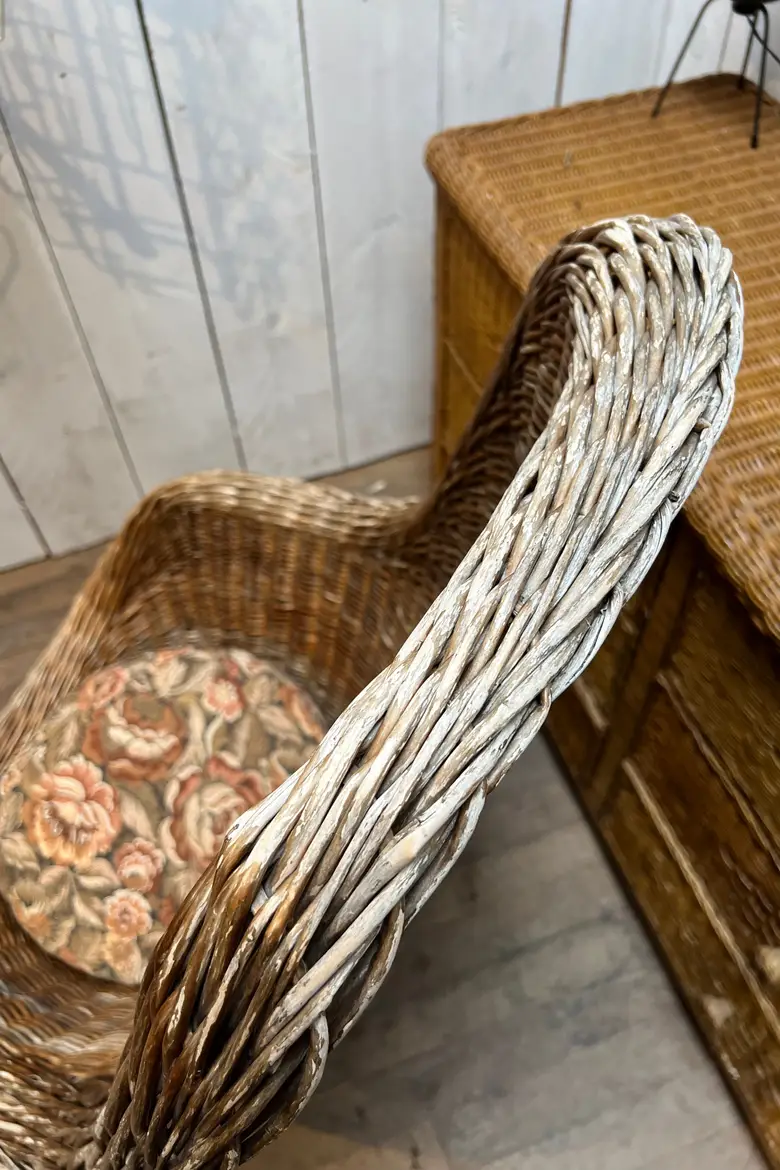 Fauteuil en osier à haut dossier 1970