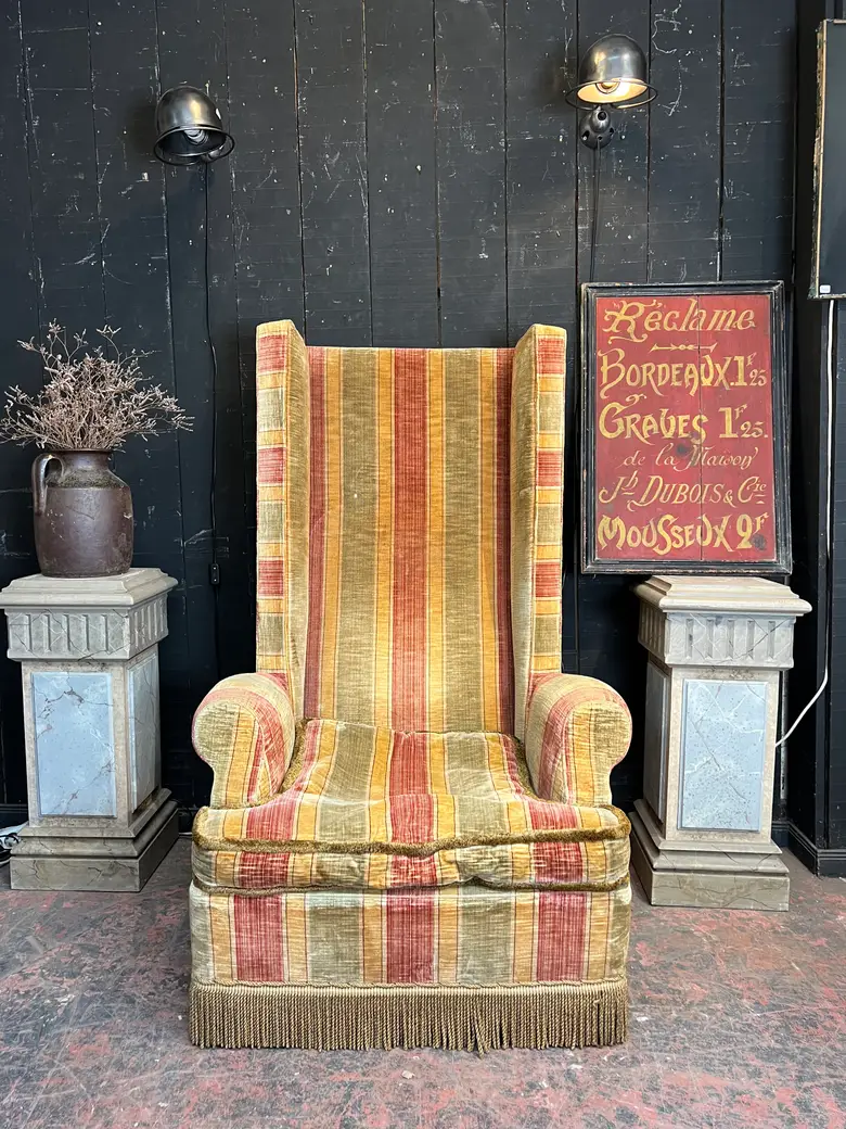 Fauteuil théâtrale à haut dossier