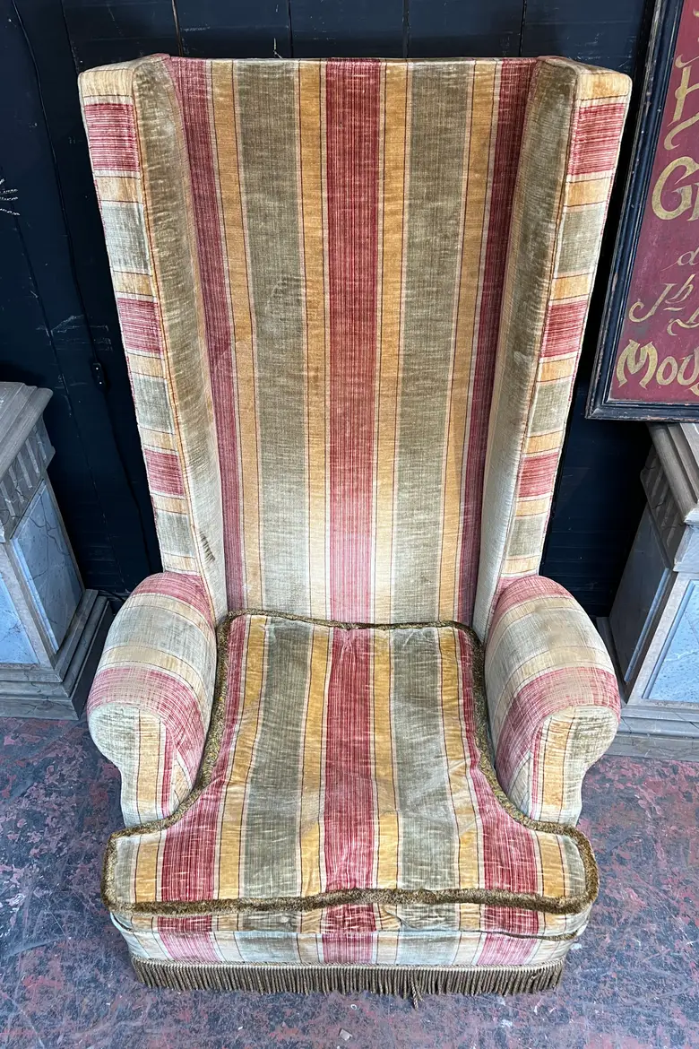 Fauteuil théâtrale à haut dossier