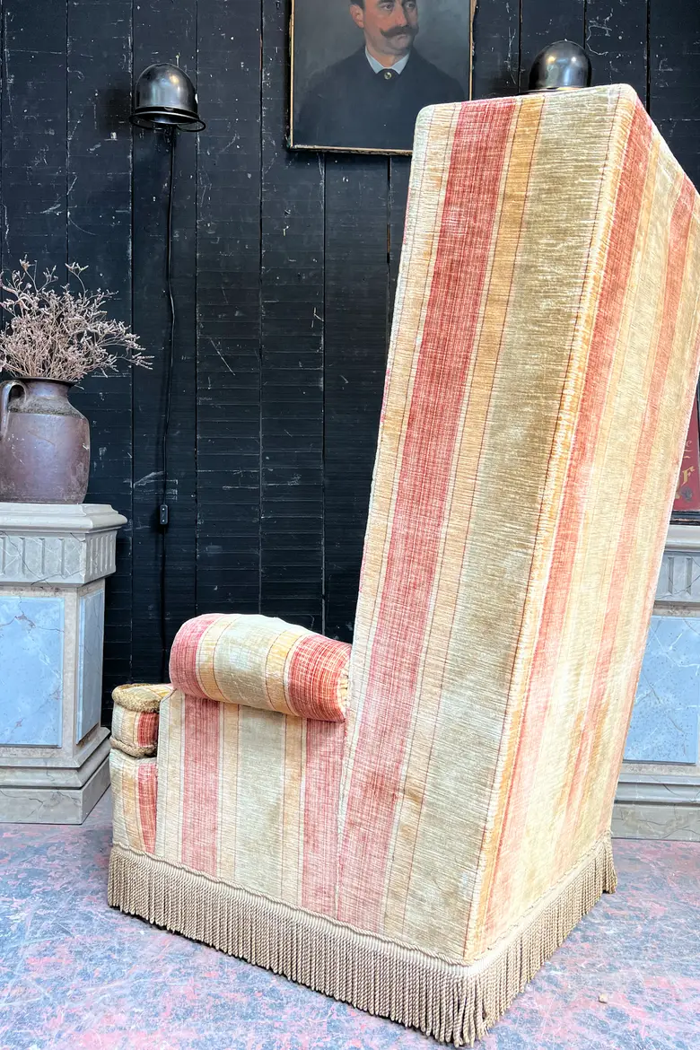 Fauteuil théâtrale à haut dossier