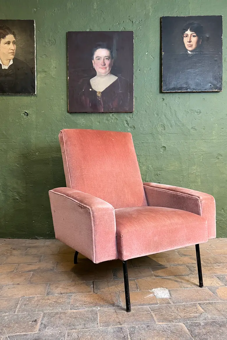 Fauteuil vintage rose 1950