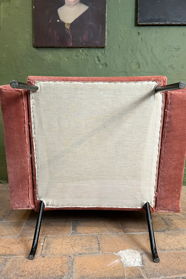 Fauteuil vintage rose 1950