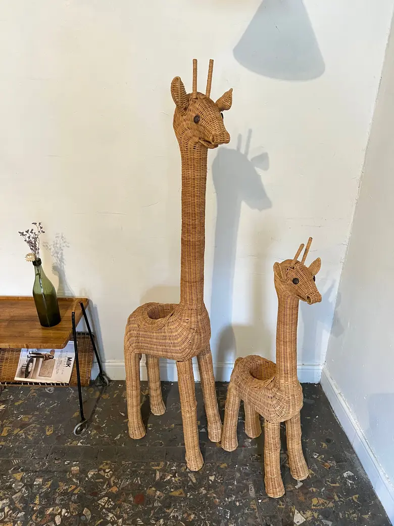 Girafes vintage porte plante en osier Années 70