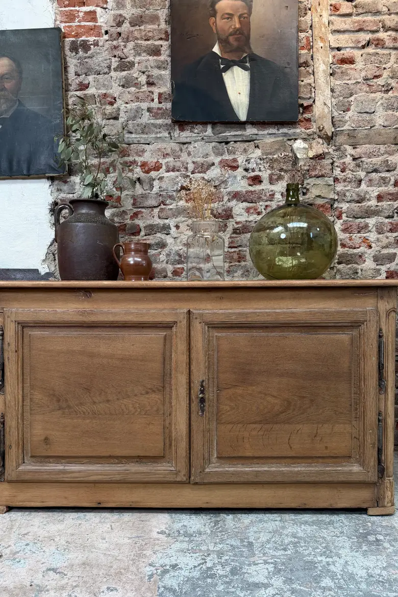 Grand buffet en chêne – XVIIIème