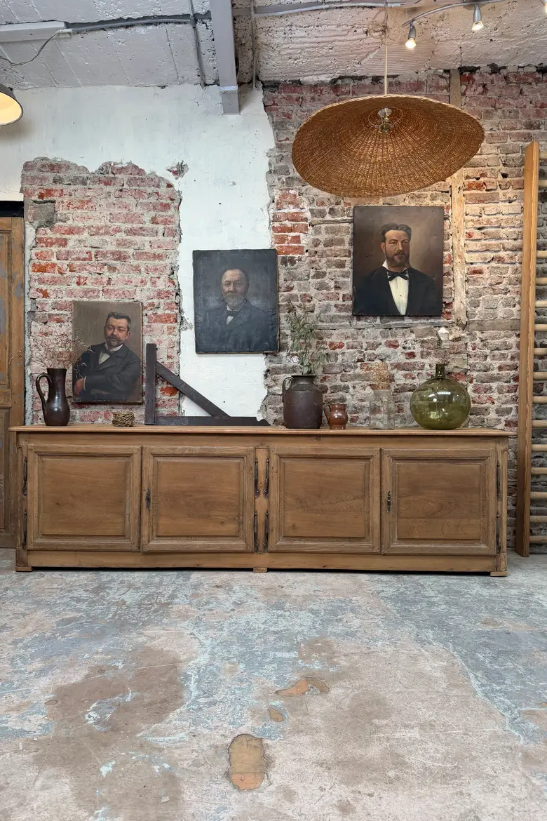 Grand buffet en chêne – XVIIIème