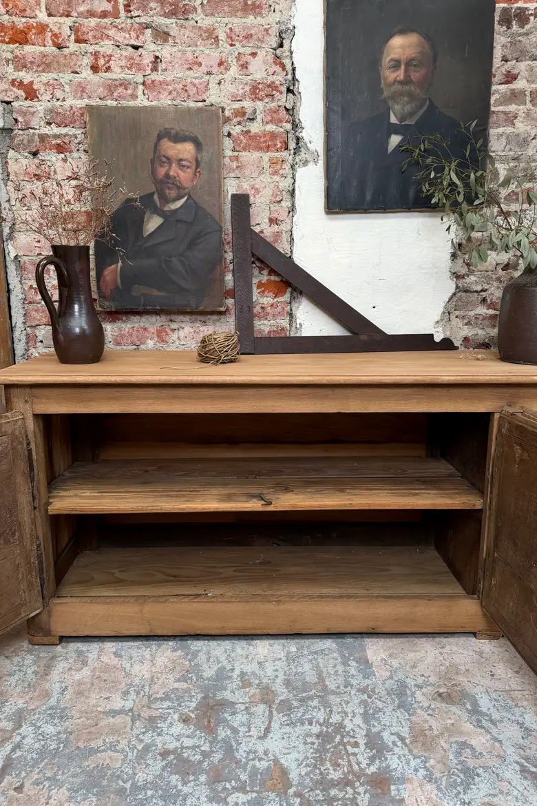 Grand buffet en chêne – XVIIIème