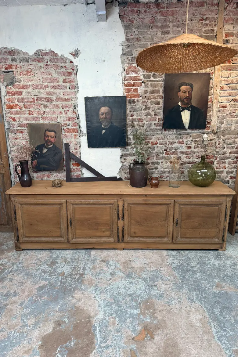 Grand buffet en chêne – XVIIIème