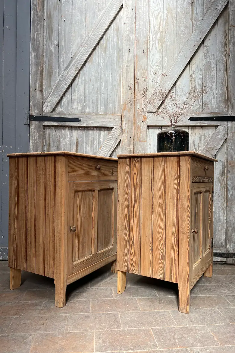 Grand Chevet en Sapin, Meuble d’Appoint, Bois Brut