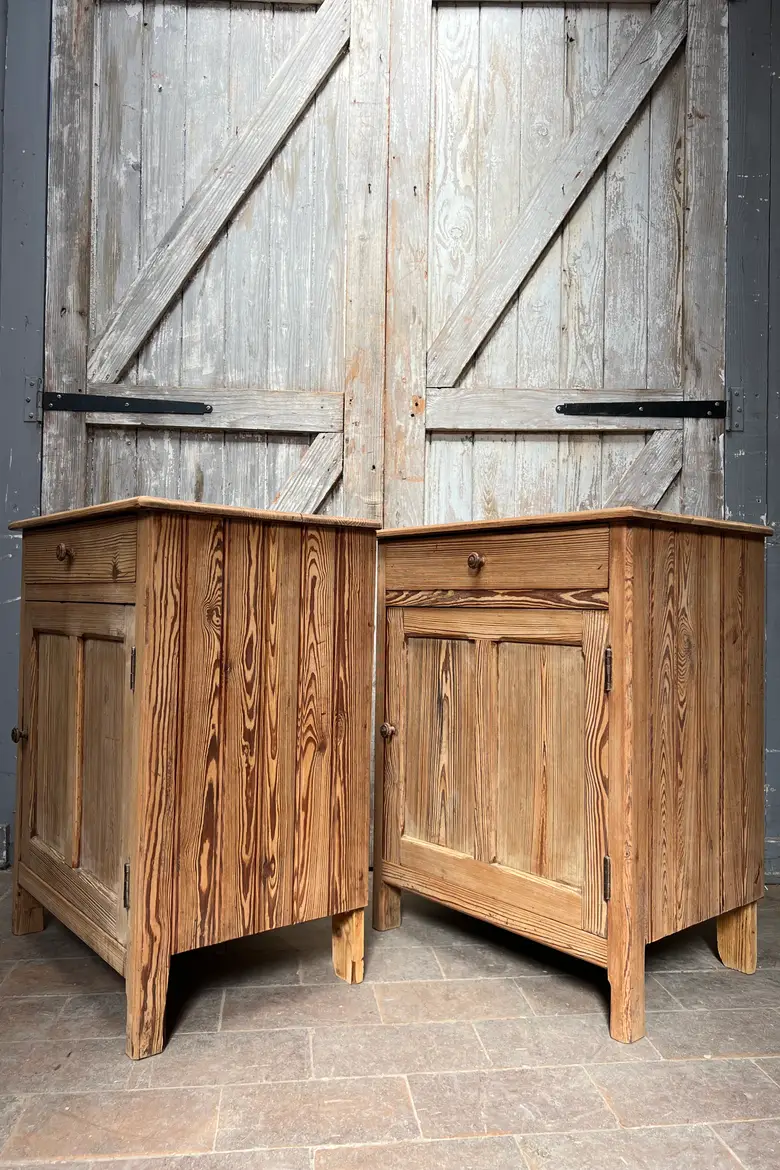 Grand Chevet en Sapin, Meuble d’Appoint, Bois Brut