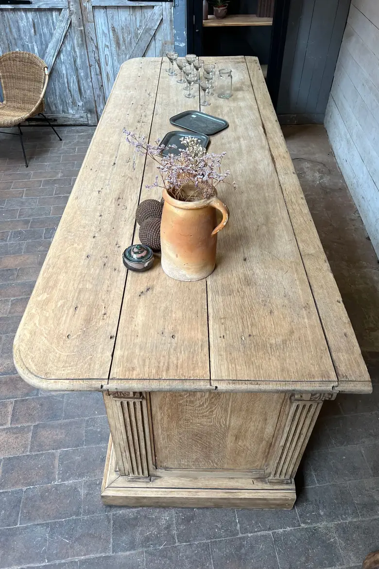 Grand comptoir d’hôtel en bois Début XXème