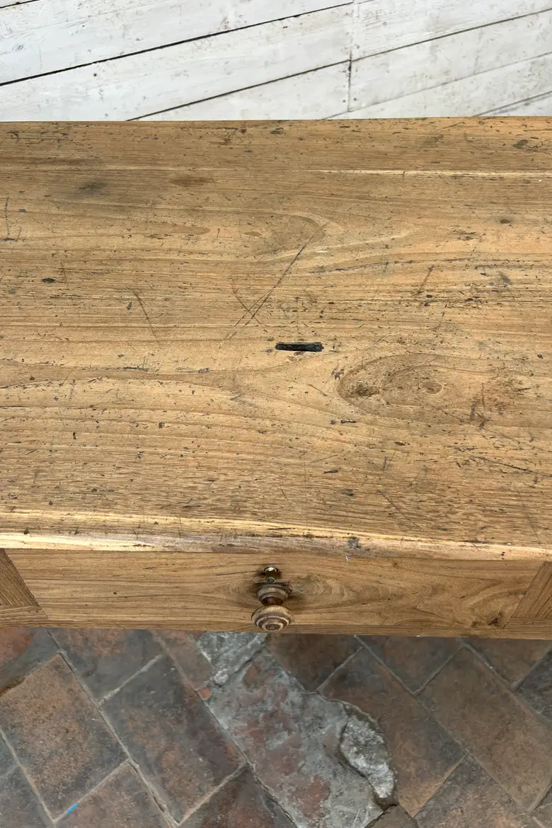 Grand comptoir en châtaignier – Début XXe