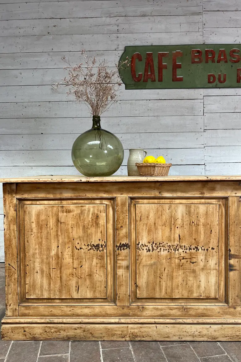 Grand comptoir en sapin