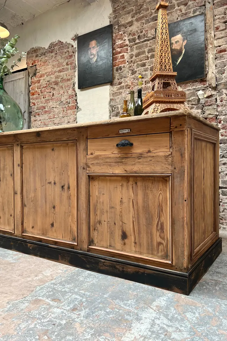 Grand comptoir îlot central en bois Début XXème