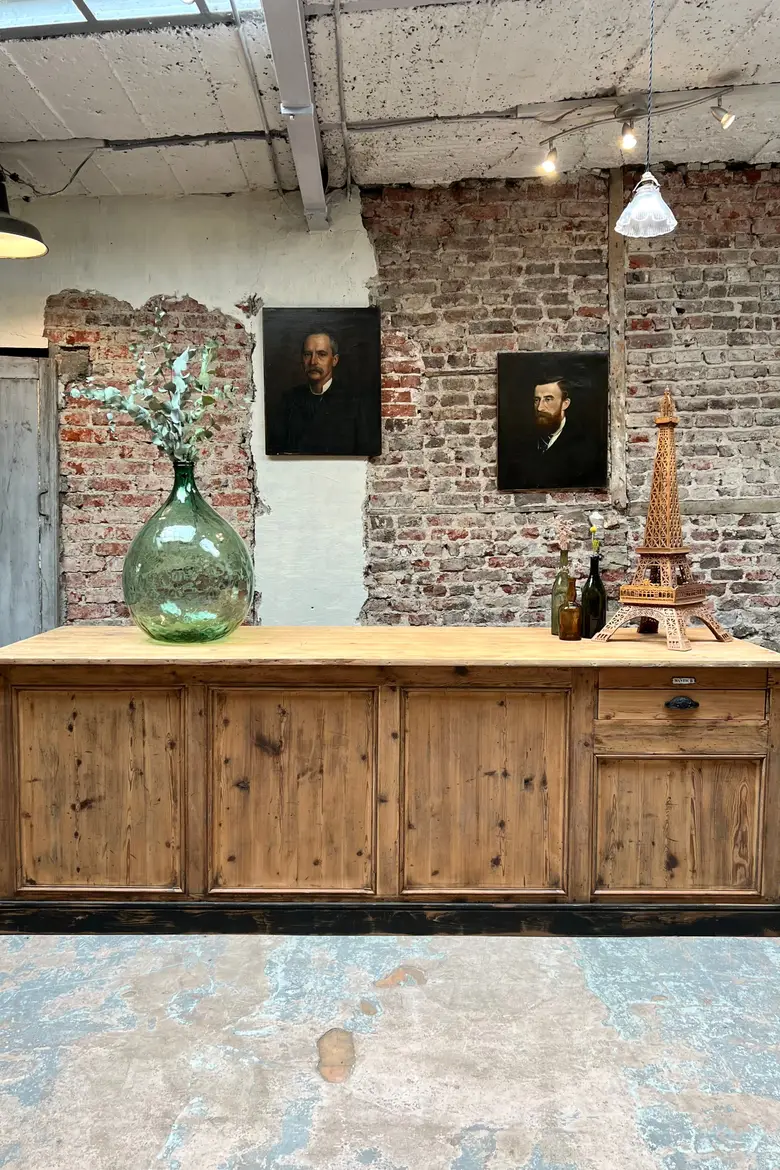 Grand comptoir îlot central en bois Début XXème