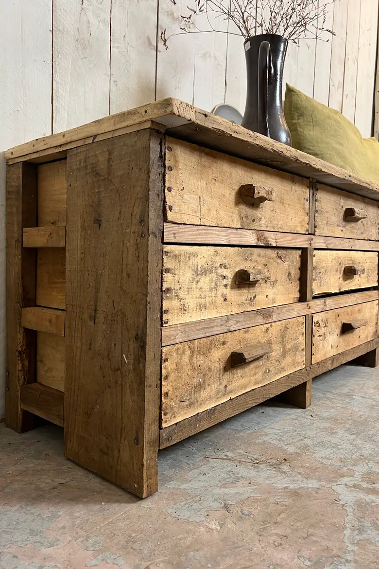 Grand meuble bas d’atelier