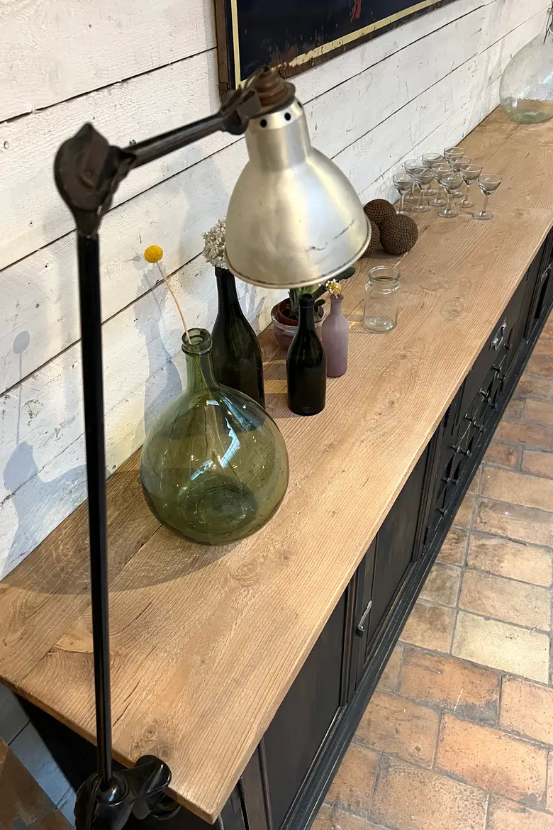 Grand meuble d’atelier