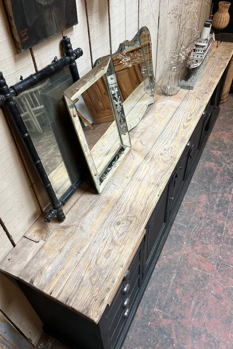 Grand meuble d’atelier