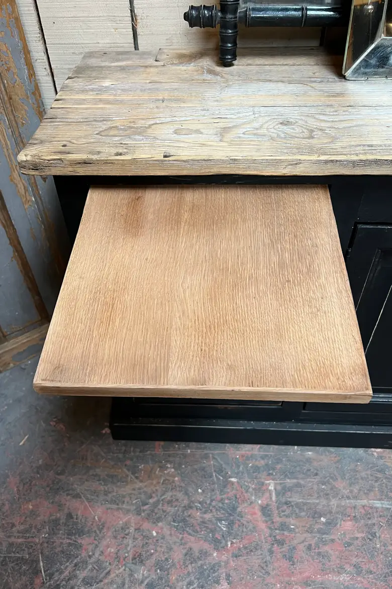 Grand meuble d’atelier