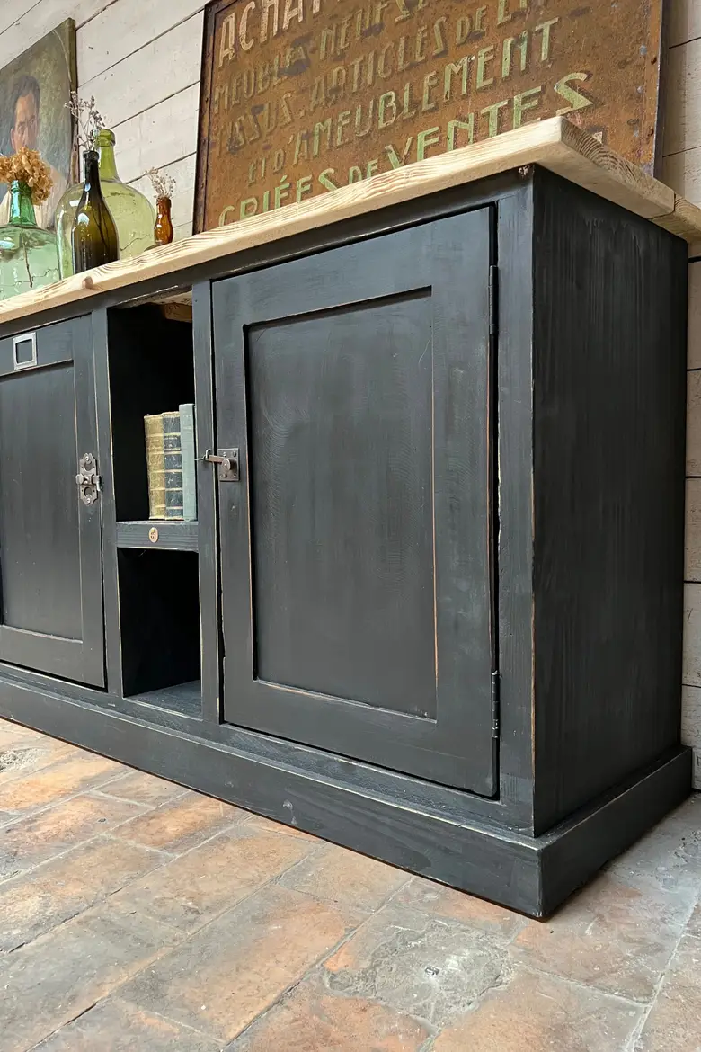 Grand meuble d’atelier