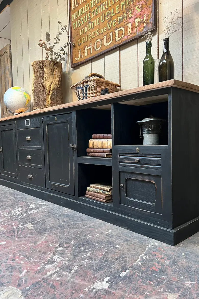 Grand meuble d’atelier