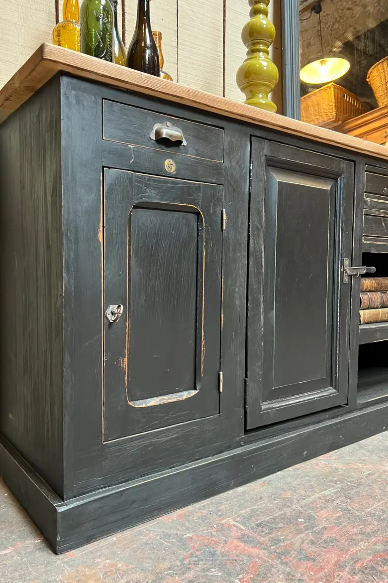 Grand meuble d’atelier