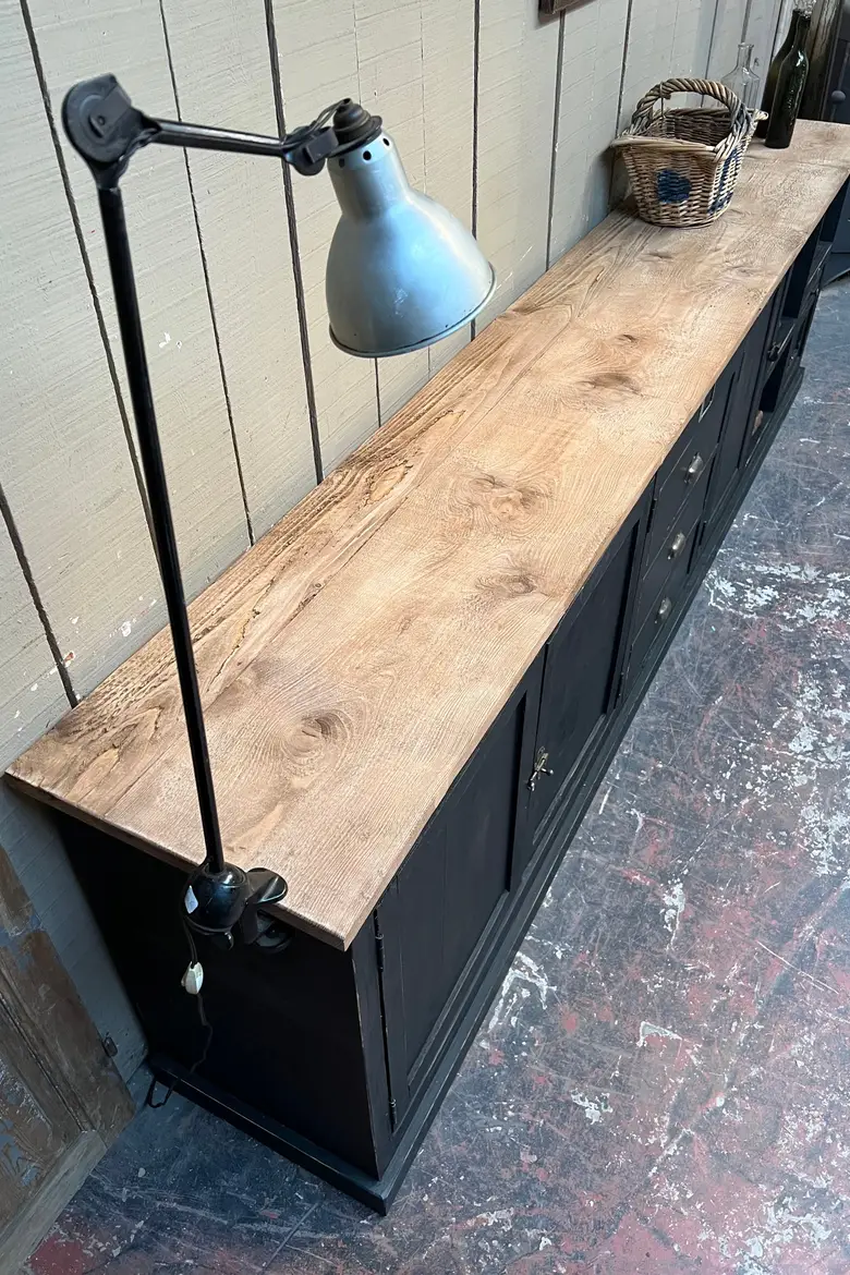 Grand meuble d’atelier