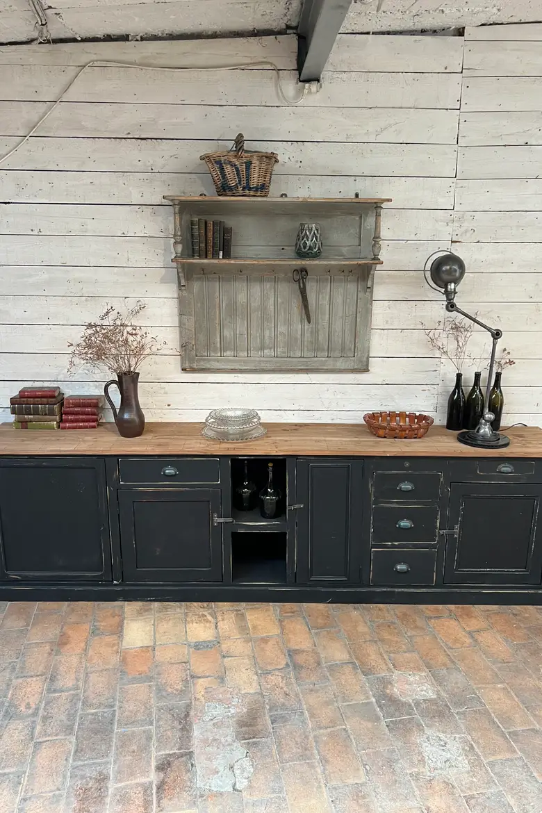Grand meuble d’atelier