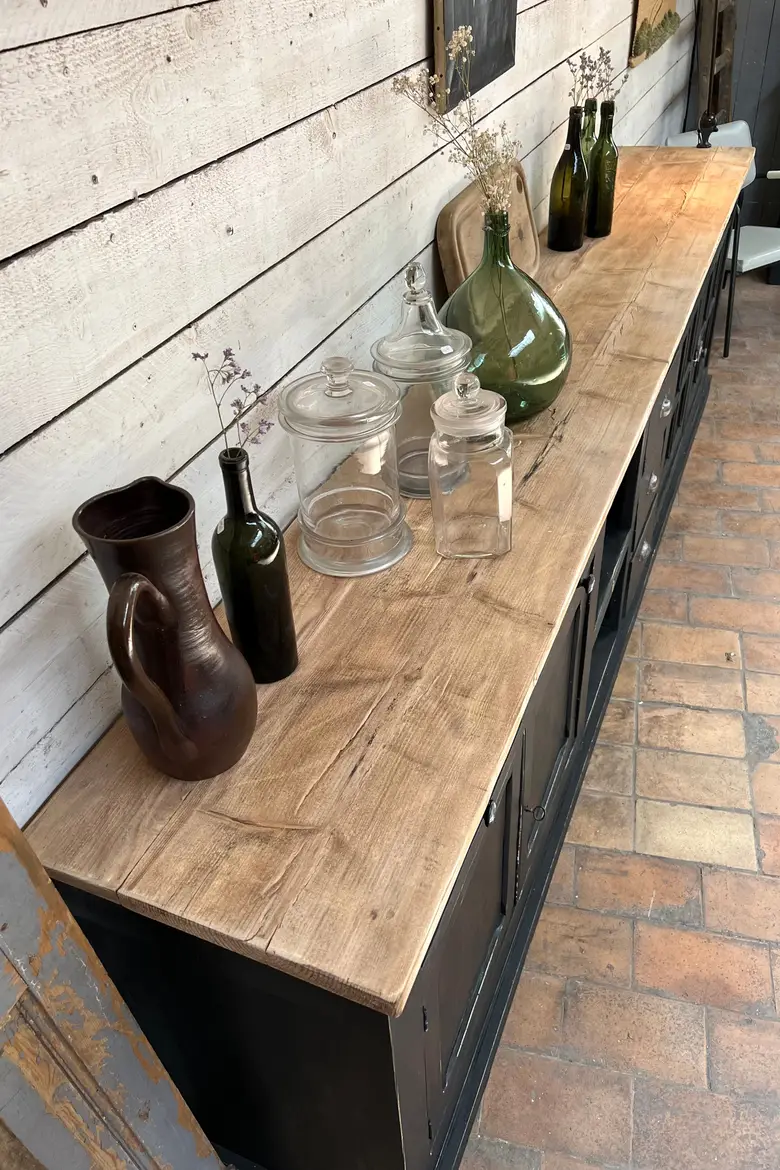 Grand meuble d’atelier en bois