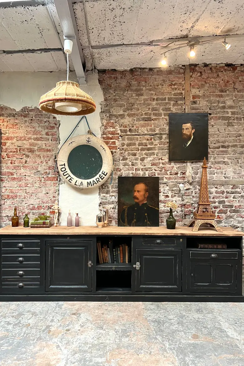 Grand meuble d’atelier en bois