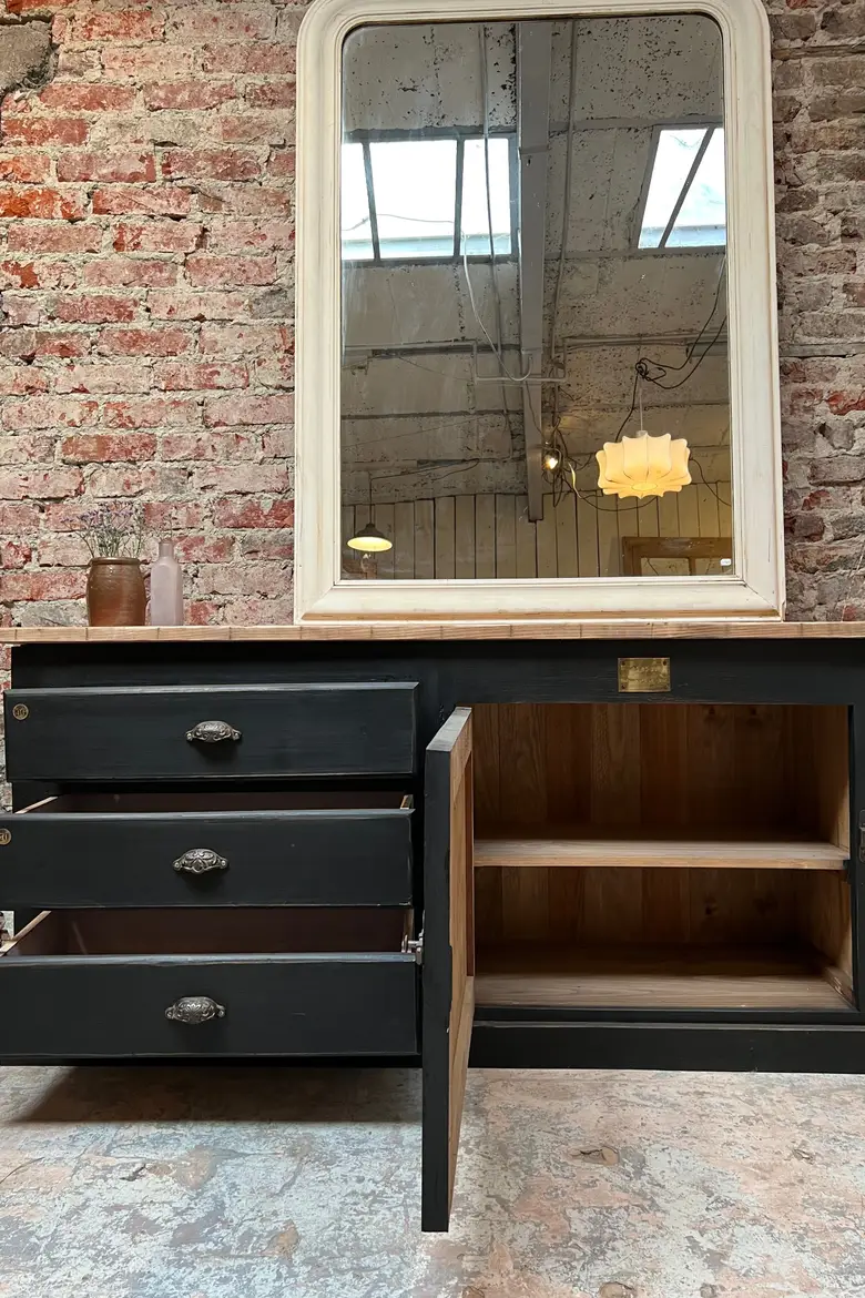 Grand meuble d’atelier en bois