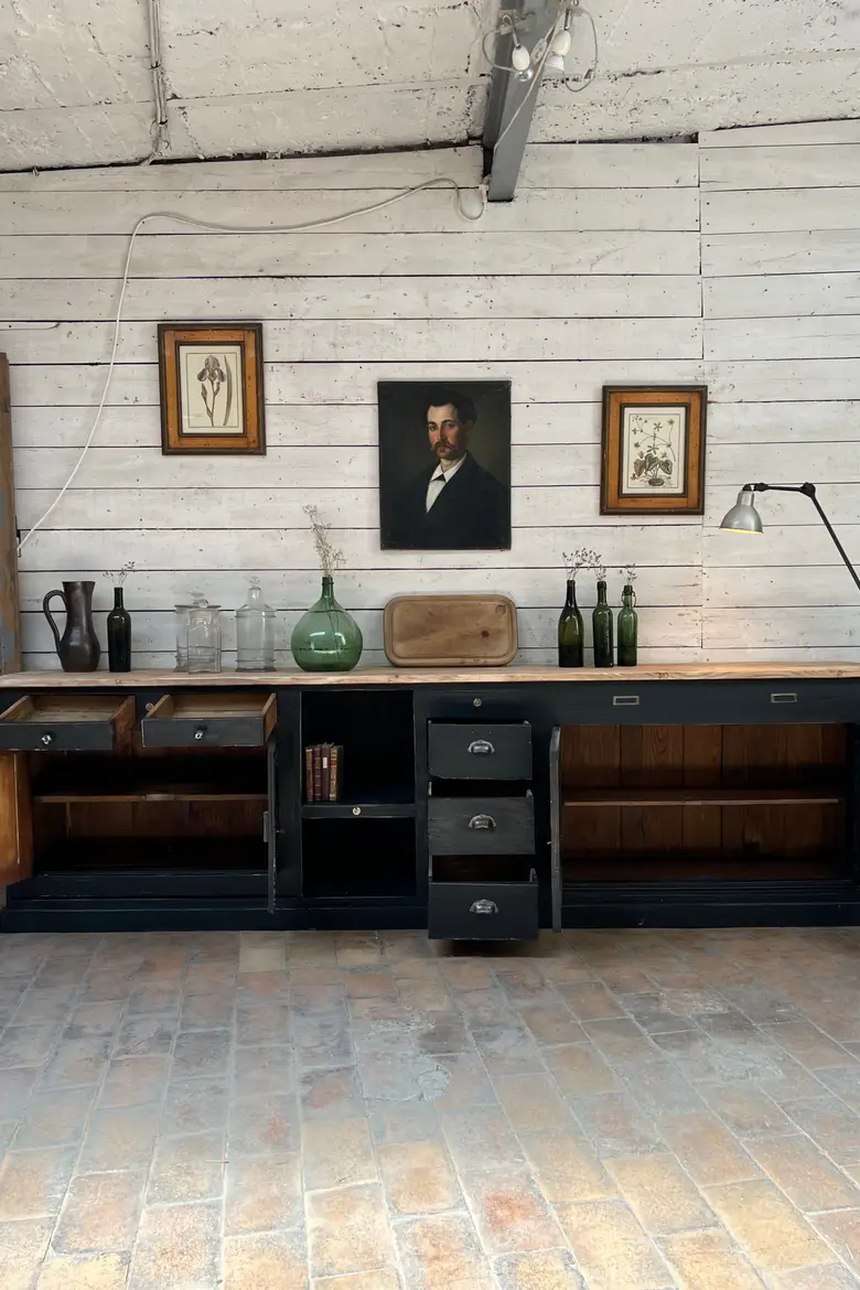 Grand meuble d’atelier en bois