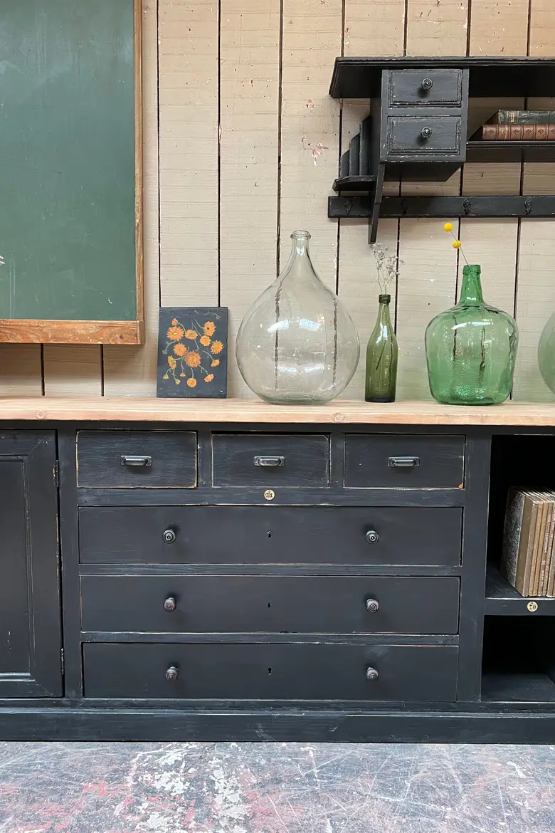 Grand meuble d’atelier en bois