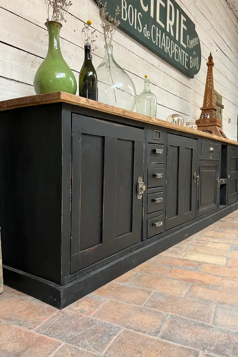 Grand meuble d’atelier en bois