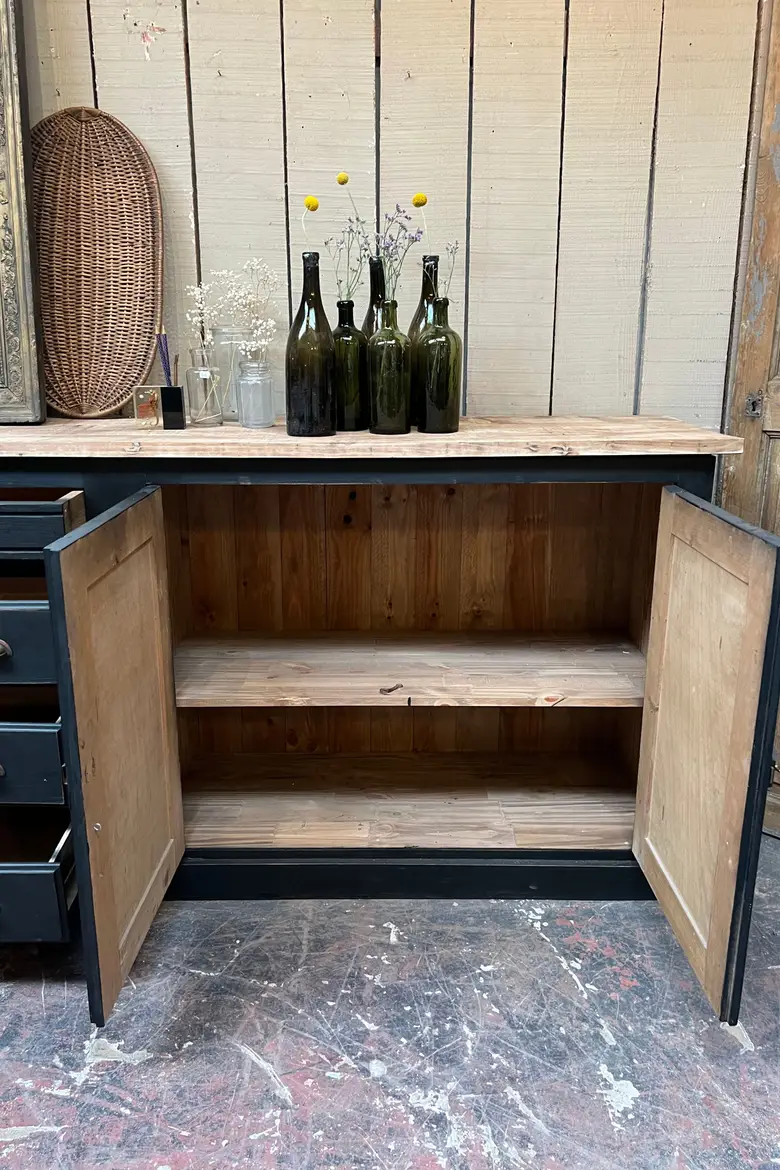 Grand meuble d’atelier en bois