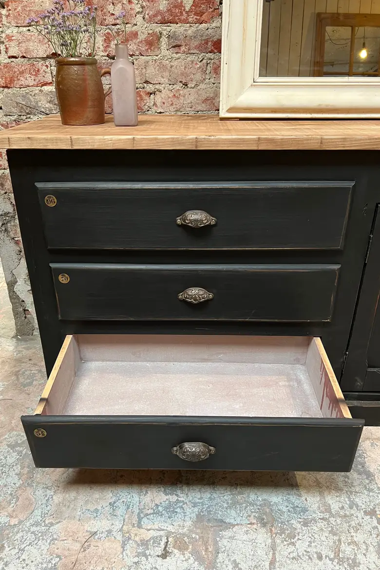 Grand meuble d’atelier en bois